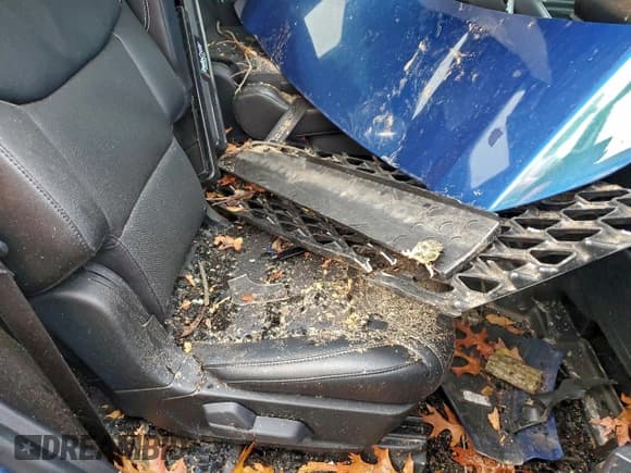 ✅ 2020 Ford Explorer ST • VIN: 1FM5K8GC5LGB09642 • Lot: 94055535. Wystawiony na Copart z przebiegiem 44 112 mil. Bezpłatny archiwum sprzedaży aukcyjnych z USA i szczegółowy raport historii pojazdu na DreamBid. Zdjęcie 11.