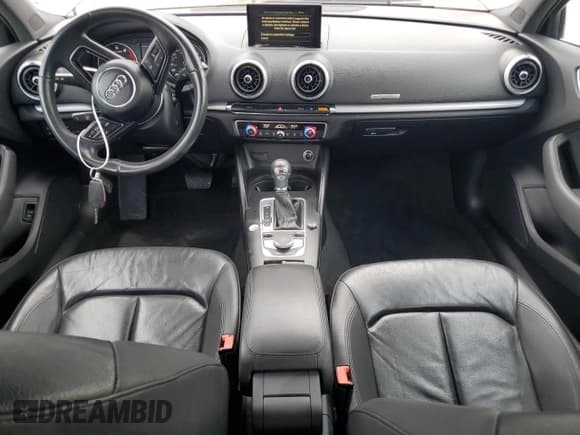 ✅ 2017 Audi A3 Premium • VIN: WAUAUGFF7H1040883 • Лот: 85934195. Опубликован ранее на Copart с пробегом 67 320 миль. Бесплатный доступ к архиву аукционных продаж из США и подробный отчёт об истории автомобиля на DreamBid. Изображение 8.