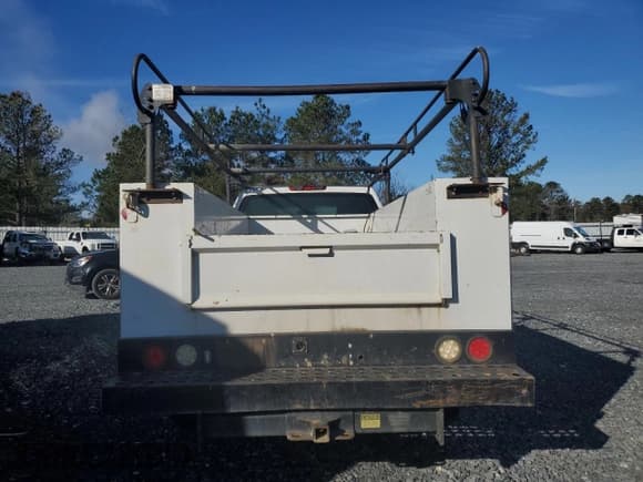 ✅ 2014 Chevrolet Silverado 2500HD Work Truck • VIN: 1GB0CVCG0EF104106 • Lot: 88285775. Wystawiony na Copart z przebiegiem Nie podano. Bezpłatny archiwum sprzedaży aukcyjnych z USA i szczegółowy raport historii pojazdu na DreamBid. Zdjęcie 6.