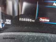 ✅ 2015 Cadillac XTS Livery • VIN: 2G61U5S32F9204216 • Лот: 42840047. Опубликован ранее на IAAI с пробегом 228 386 миль. Бесплатный доступ к архиву аукционных продаж из США и подробный отчёт об истории автомобиля на DreamBid. Изображение 15.