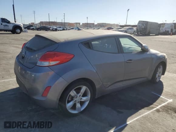 ✅ 2015 Hyundai Veloster RE:FLEX • VIN: KMHTC6AD2FU236929 • Лот: 42456815. Опубликован ранее на Copart с пробегом Не указан. Бесплатный доступ к архиву аукционных продаж из США и подробный отчёт об истории автомобиля на DreamBid. Изображение 3.