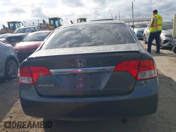 ✅ 2011 Honda Civic LX-S • VIN: 19XFA1F62BE021421 • Лот: 43389138. Опубликован ранее на IAAI с пробегом 148 420 миль. Бесплатный доступ к архиву аукционных продаж из США и подробный отчёт об истории автомобиля на DreamBid. Изображение 16.