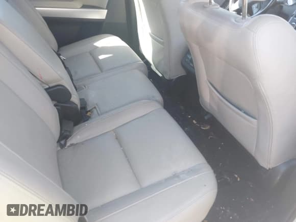 ✅ 2013 Mazda CX-9 Grand Touring • VIN: JM3TB2DA6D0424463 • Lot: 43422400. Wystawiony na IAAI z przebiegiem 123 157 mil. Bezpłatny archiwum sprzedaży aukcyjnych z USA i szczegółowy raport historii pojazdu na DreamBid. Zdjęcie 8.