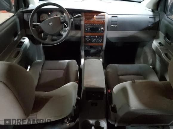 ✅ 2008 Dodge Durango SLT • VIN: 1D8HB48N38F110037 • Lot: 56188315. Wystawiony na Copart z przebiegiem 148 782 mil. Bezpłatny archiwum sprzedaży aukcyjnych z USA i szczegółowy raport historii pojazdu na DreamBid. Zdjęcie 8.