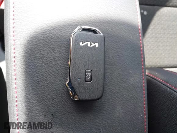 ✅ 2025 Kia Soul GT-Line • VIN: KNDJ53AUXS7249425 • Lot: 42671611. Wystawiony na IAAI z przebiegiem Nie podano. Bezpłatny archiwum sprzedaży aukcyjnych z USA i szczegółowy raport historii pojazdu na DreamBid. Zdjęcie 11.