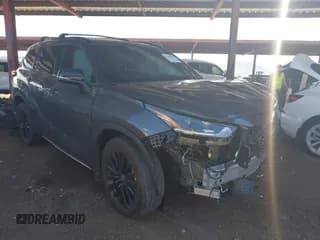 ✅ 2024 Toyota Highlander XLE • VIN: 5TDKDRAH8RS549526 • Lot: 43166083. Listed on IAAI with Not provided. Free auction sales archive from the USA and detailed vehicle history report at DreamBid. Image 1.