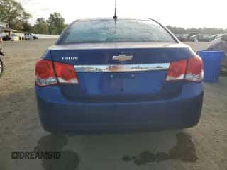 2012 Chevrolet Cruze LS z VIN 1G1PC5SH8C7176594, wystawiony jako Copart lot #84479285 z przebiegiem 136 129 mil mil oraz Czysty tytuł • Clean title. Historia ofert i sprzedaży dostępna na DreamBid. Obrazek 6.