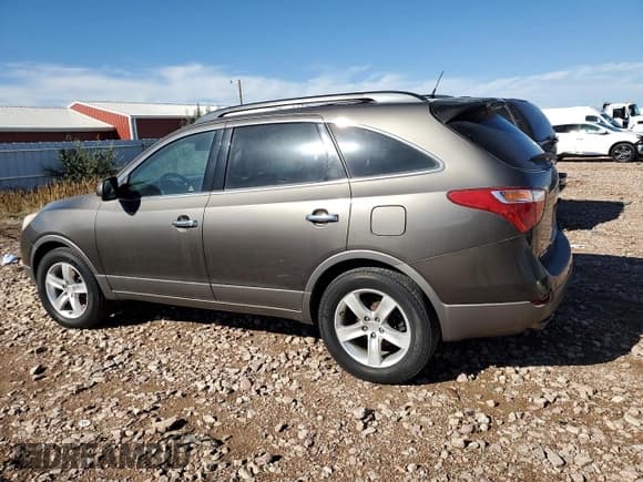 ✅ 2008 Hyundai Veracruz GLS • VIN: KM8NU13C58U073564 • Lot: 87407005. Listed on Copart with 204,884 mi. Free auction sales archive from the USA and detailed vehicle history report at DreamBid. Image 2.