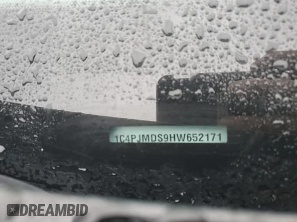 ✅ 2017 Jeep Cherokee Limited • VIN: 1C4PJMDS9HW652171 • Lot: 69518575. Listed on Copart with 114,550 mi. Free auction sales archive from the USA and detailed vehicle history report at DreamBid. Image 13.