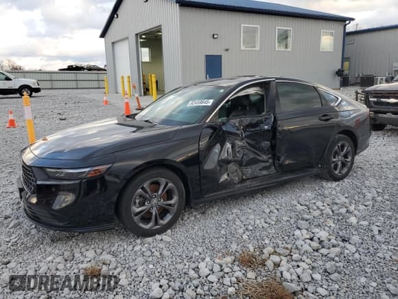 ✅ 2024 Honda Accord EX-L • VIN: 1HGCY2F61RA015032 • Lot: 92459845. Listed on Copart with 34,005 mi. Free auction sales archive from the USA and detailed vehicle history report at DreamBid. Image 1.