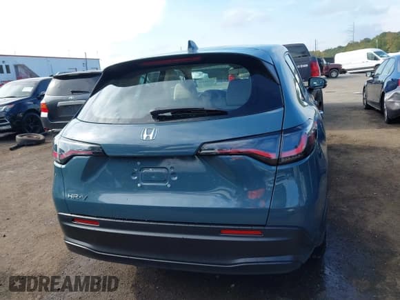 ✅ 2025 Honda HR-V LX • VIN: 3CZRZ2H35SM774293 • Лот: 43188459. Опубликован ранее на IAAI с пробегом 3 450 миль. Бесплатный доступ к архиву аукционных продаж из США и подробный отчёт об истории автомобиля на DreamBid. Изображение 17.