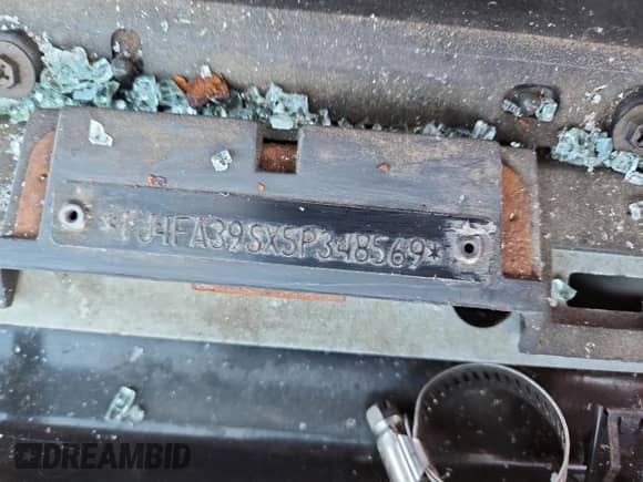 2005 Jeep Wrangler X с VIN 1J4FA39SX5P348569, выставлен на аукционе Copart как лот 84960355 с пробегом 239 833 миль миль и Чистый • Clean title. История ставок и продаж доступна на DreamBid. Изображение 13.