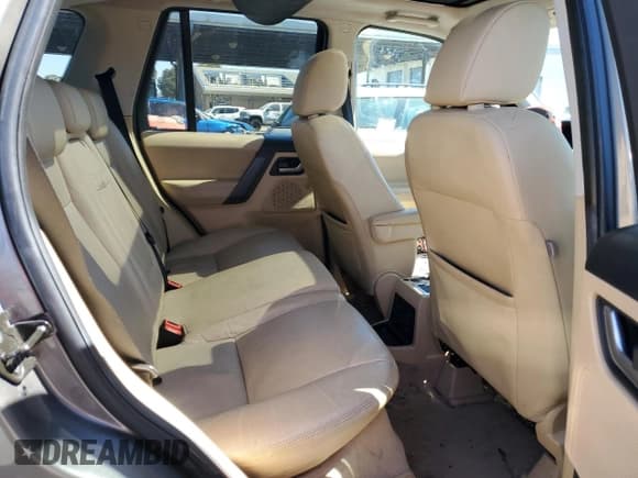 ✅ 2008 Land Rover LR2 HSE • VIN: SALFT24N68H102718 • Lot: 71684794. Wystawiony na Copart z przebiegiem 133 930 mil. Bezpłatny archiwum sprzedaży aukcyjnych z USA i szczegółowy raport historii pojazdu na DreamBid. Zdjęcie 10.