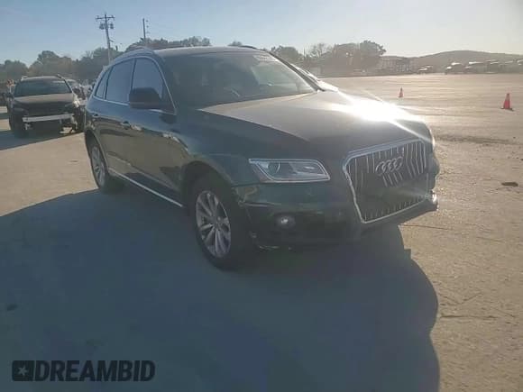 ✅ 2015 Audi Q5 Premium Plus • VIN: WA1LFAFP1FA029090 • Lot: 86642385. Listed on Copart with 173,707 mi. Free auction sales archive from the USA and detailed vehicle history report at DreamBid. Image 14.