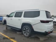 ✅ 2023 Jeep Wagoneer Series III • VIN: 1C4SJSDP1PS544188 • Lot: 80962685. Wystawiony na Copart z przebiegiem 39 383 mil. Bezpłatny archiwum sprzedaży aukcyjnych z USA i szczegółowy raport historii pojazdu na DreamBid. Zdjęcie 2.