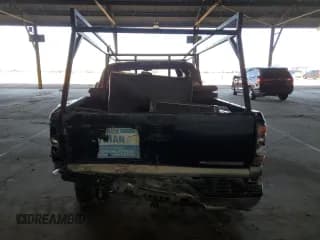 ✅ 1999 Chevrolet Silverado 1500 LS • VIN: 1GCEC19V0XZ107282 • Лот: 70884964. Опубликован ранее на Copart с пробегом 339 173 миль. Бесплатный доступ к архиву аукционных продаж из США и подробный отчёт об истории автомобиля на DreamBid. Изображение 6.