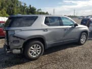 ✅ 2021 Chevrolet Traverse LS • VIN: 1GNERFKW4MJ174791 • Lot: 68449694. Wystawiony na Copart z przebiegiem 83 134 mil. Bezpłatny archiwum sprzedaży aukcyjnych z USA i szczegółowy raport historii pojazdu na DreamBid. Zdjęcie 3.