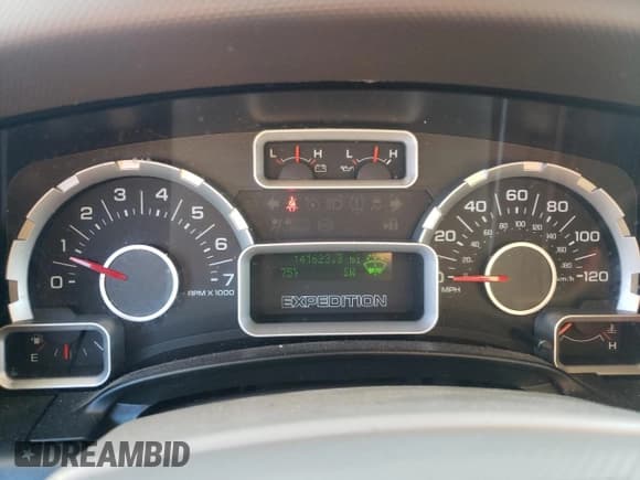 ✅ 2010 Ford Expedition SSV • VIN: 1FMJU1G51AEB66379 • Lot: 91639365. Listed on Copart with 141,623 mi. Free auction sales archive from the USA and detailed vehicle history report at DreamBid. Image 9.