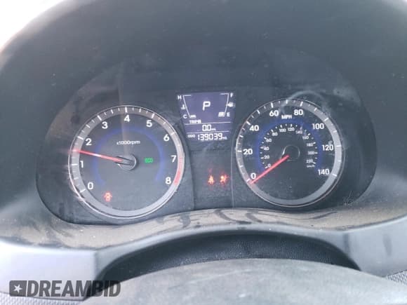 ✅ 2012 Hyundai Accent SE • VIN: KMHCU5AE3CU017666 • Лот: 75546844. Опубликован ранее на Copart с пробегом 139 039 миль. Бесплатный доступ к архиву аукционных продаж из США и подробный отчёт об истории автомобиля на DreamBid. Изображение 9.