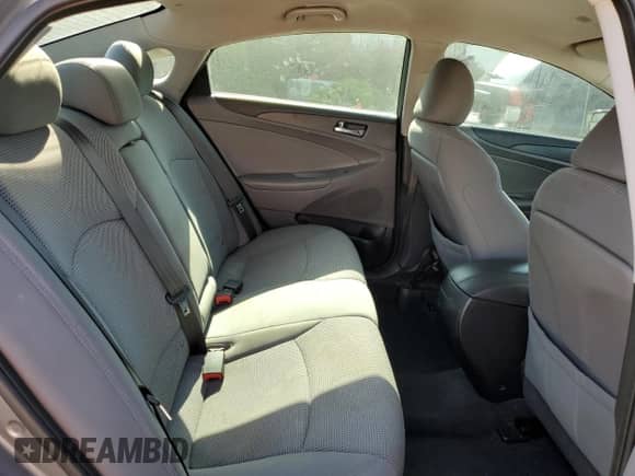 2014 Hyundai Sonata GLS z VIN 5NPEB4AC6EH872838, wystawiony jako Copart lot #70192395 z przebiegiem 178 622 mil mil oraz Nie do naprawy • Non repairable. Historia ofert i sprzedaży dostępna na DreamBid. Obrazek 10.