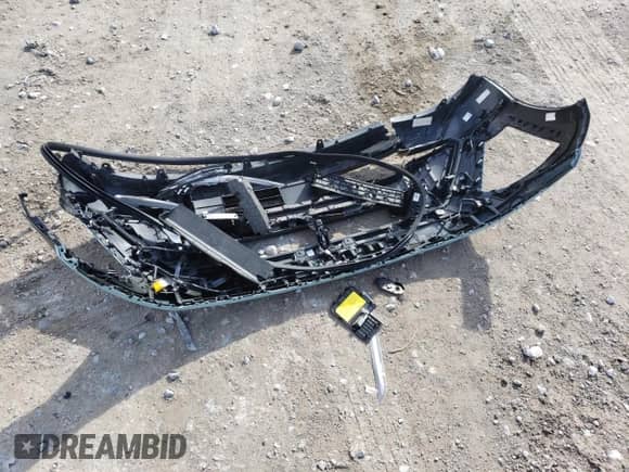 2024 Hyundai Kona Limited with VIN KM8HE3A33RU172166, listed as a Copart auction lot 82408824 with 2,278 mi miles and Salvage title. Bid and sale history available at DreamBid. Image 13.