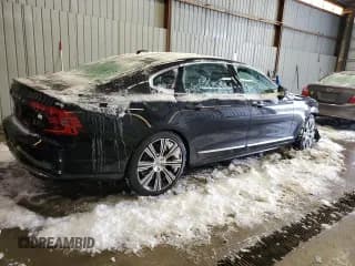 ✅ 2024 Volvo S90 Recharge Plug-In Hybrid Ultimate • VIN: LVYH60AF6RP411338 • Lot: 87608205. Listed on Copart with 833 mi. Free auction sales archive from the USA and detailed vehicle history report at DreamBid. Image 3.