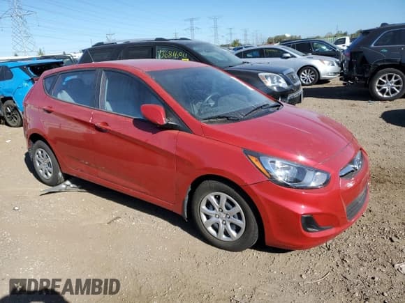 ✅ 2013 Hyundai Accent GS • VIN: KMHCT5AE3DU120719 • Лот: 73678904. Опубликован ранее на Copart с пробегом Не указан. Бесплатный доступ к архиву аукционных продаж из США и подробный отчёт об истории автомобиля на DreamBid. Изображение 4.