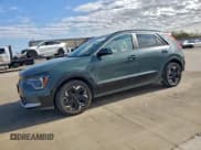 ✅ 2023 Kia Niro Wind • VIN: KNDCR3L1XP5046313 • Lot: 93959845. Wystawiony na Copart z przebiegiem 66 554 mil. Bezpłatny archiwum sprzedaży aukcyjnych z USA i szczegółowy raport historii pojazdu na DreamBid. Zdjęcie 1.