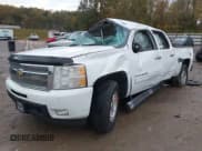 ✅ 2011 Chevrolet Silverado 1500 LTZ • VIN: 3GCPKTE38BG240036 • Lot: 43557562. Wystawiony na IAAI z przebiegiem 306 131 mil. Bezpłatny archiwum sprzedaży aukcyjnych z USA i szczegółowy raport historii pojazdu na DreamBid. Zdjęcie 2.