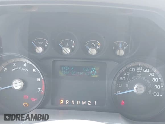 ✅ 2016 Ford F-250 XL • VIN: 1FDBF2B68GED17554 • Lot: 42720927. Listed on IAAI with 387,144 mi. Free auction sales archive from the USA and detailed vehicle history report at DreamBid. Image 7.