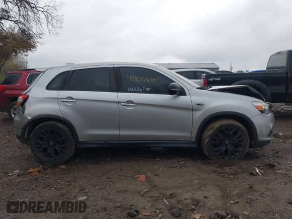 2019 Mitsubishi Outlander ES with VIN JA4AR3AU8KU019804, listed as a IAAI auction lot 40865371 with 92,476 mi miles and . Bid and sale history available at DreamBid. Image 13.
