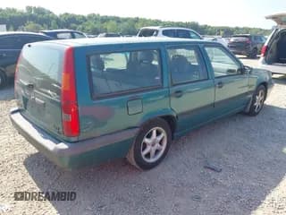 ✅ 1995 Volvo 850 • VIN: YV1LW5510S2082341 • Лот: 42921468. Опубликован ранее на IAAI с пробегом 201 110 миль. Бесплатный доступ к архиву аукционных продаж из США и подробный отчёт об истории автомобиля на DreamBid. Изображение 4.