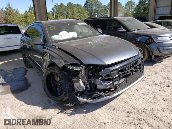 ✅ 2021 Audi Q8 Premium Plus • VIN: WA1EVAF13MD039980 • Лот: 63807042. Опубликован ранее на Copart с пробегом Не указан. Бесплатный доступ к архиву аукционных продаж из США и подробный отчёт об истории автомобиля на DreamBid. Изображение 1.