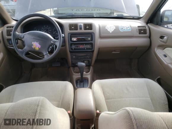 ✅ 1997 Mazda Protege DX • VIN: JM1BC1418V0171451 • Lot: 72309444. Wystawiony na Copart z przebiegiem Nie podano. Bezpłatny archiwum sprzedaży aukcyjnych z USA i szczegółowy raport historii pojazdu na DreamBid. Zdjęcie 8.