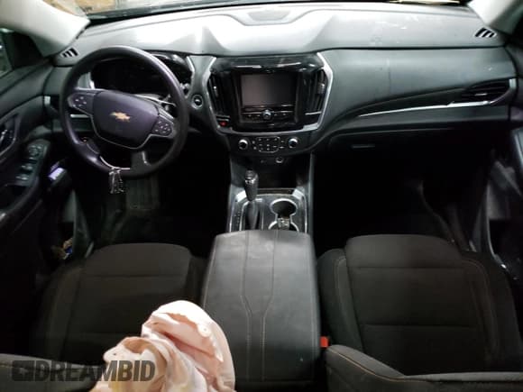 ✅ 2018 Chevrolet Traverse LS • VIN: 1GNEVFKWXJJ113632 • Lot: 53783084. Wystawiony na Copart z przebiegiem 84 904 mil. Bezpłatny archiwum sprzedaży aukcyjnych z USA i szczegółowy raport historii pojazdu na DreamBid. Zdjęcie 8.