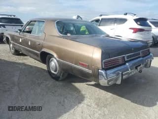 ✅ 1975 Plymouth Fury • VIN: PH43K5D118439 • Lot: 74681814. Wystawiony na Copart z przebiegiem 89 711 mil. Bezpłatny archiwum sprzedaży aukcyjnych z USA i szczegółowy raport historii pojazdu na DreamBid. Zdjęcie 2.