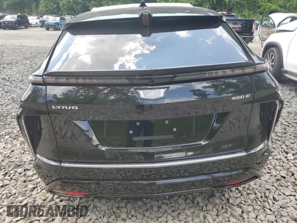✅ 2024 Cadillac LYRIQ Luxury • VIN: 1GYKPSRK1RZ122552 • Lot: 63737395. Wystawiony na Copart z przebiegiem 8 459 mil. Bezpłatny archiwum sprzedaży aukcyjnych z USA i szczegółowy raport historii pojazdu na DreamBid. Zdjęcie 6.