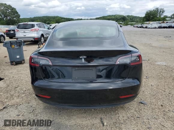✅ 2019 Tesla Model 3 Mid Range • VIN: 5YJ3E1EA1KF409991 • Лот: 59198445. Опубликован ранее на Copart с пробегом 69 535 миль. Бесплатный доступ к архиву аукционных продаж из США и подробный отчёт об истории автомобиля на DreamBid. Изображение 6.