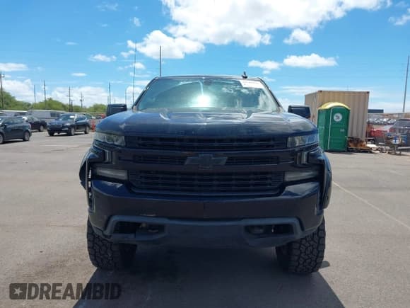 ✅ 2019 Chevrolet Silverado 1500 RST • VIN: 3GCUYEED5KG272481 • Lot: 42610410. Wystawiony na IAAI z przebiegiem 58 700 mil. Bezpłatny archiwum sprzedaży aukcyjnych z USA i szczegółowy raport historii pojazdu na DreamBid. Zdjęcie 12.