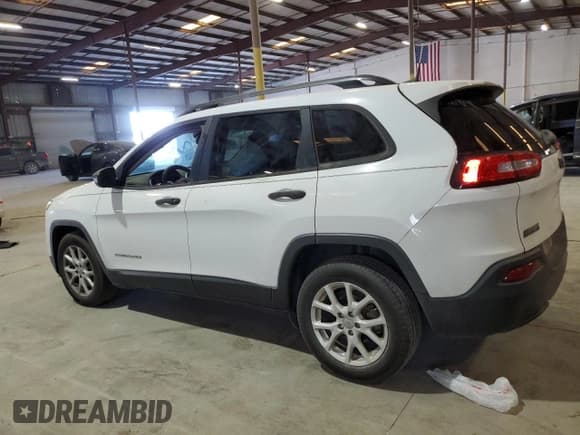 ✅ 2016 Jeep Cherokee Sport • VIN: 1C4PJLAB8GW274177 • Lot: 91631385. Listed on Copart with 243,464 mi. Free auction sales archive from the USA and detailed vehicle history report at DreamBid. Image 2.