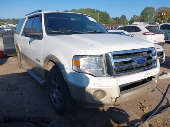 ✅ 2007 Ford Expedition Max Eddie Bauer • VIN: 1FMFK18577LA81822 • Lot: 43124601. Listed on IAAI with 104,000 mi. Free auction sales archive from the USA and detailed vehicle history report at DreamBid. Image 1.