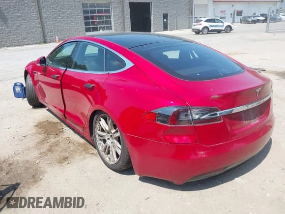 ✅ 2020 Tesla Model S Long Range • VIN: 5YJSA1E28LF411156 • Lot: 42835852. Listed on IAAI with 49,661 mi. Free auction sales archive from the USA and detailed vehicle history report at DreamBid. Image 14.