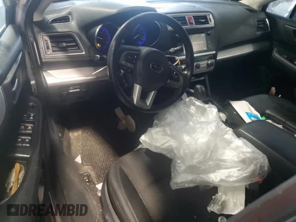 ✅ 2015 Subaru Outback Premium • VIN: 4S4BSBCC4F3339139 • Лот: 90085535. Опубликован ранее на Copart с пробегом 137 647 миль. Бесплатный доступ к архиву аукционных продаж из США и подробный отчёт об истории автомобиля на DreamBid. Изображение 8.