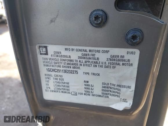 ✅ 2003 Chevrolet Silverado 2500HD LS • VIN: 1GCHC29113E232275 • Lot: 41367050. Listed on IAAI with 266,450 mi. Free auction sales archive from the USA and detailed vehicle history report at DreamBid. Image 9.