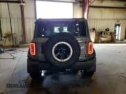 ✅ 2021 Ford Bronco • VIN: 1FMEE5DP2MLB06896 • Lot: 80565015. Wystawiony na Copart z przebiegiem 82 571 mil. Bezpłatny archiwum sprzedaży aukcyjnych z USA i szczegółowy raport historii pojazdu na DreamBid. Zdjęcie 6.