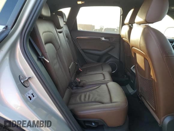 ✅ 2016 Audi Q5 Premium Plus • VIN: WA1L2AFP4GA019876 • Lot: 92634265. Wystawiony na Copart z przebiegiem 102 002 mil. Bezpłatny archiwum sprzedaży aukcyjnych z USA i szczegółowy raport historii pojazdu na DreamBid. Zdjęcie 11.