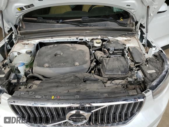 ✅ 2022 Volvo XC40 Inscription • VIN: YV4162UL4N2756751 • Лот: 51120385. Опубликован ранее на Copart с пробегом 9 049 миль. Бесплатный доступ к архиву аукционных продаж из США и подробный отчёт об истории автомобиля на DreamBid. Изображение 11.