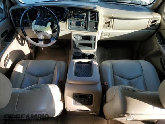 ✅ 2006 Chevrolet Tahoe LT • VIN: 1GNEC13Z06R161280 • Lot: 83613344. Wystawiony na Copart z przebiegiem 179 786 mil. Bezpłatny archiwum sprzedaży aukcyjnych z USA i szczegółowy raport historii pojazdu na DreamBid. Zdjęcie 8.