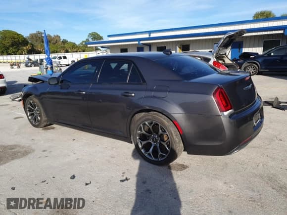 ✅ 2017 Chrysler 300 S Alloy Edition • VIN: 2C3CCABG3HH505949 • Lot: 92900875. Listed on Copart with 78,662 mi. Free auction sales archive from the USA and detailed vehicle history report at DreamBid. Image 2.