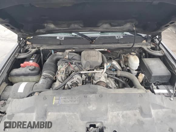 ✅ 2007 Chevrolet Silverado 2500HD 2LT • VIN: 1GCHK23647F512389 • Lot: 86171205. Wystawiony na Copart z przebiegiem 139 557 mil. Bezpłatny archiwum sprzedaży aukcyjnych z USA i szczegółowy raport historii pojazdu na DreamBid. Zdjęcie 11.